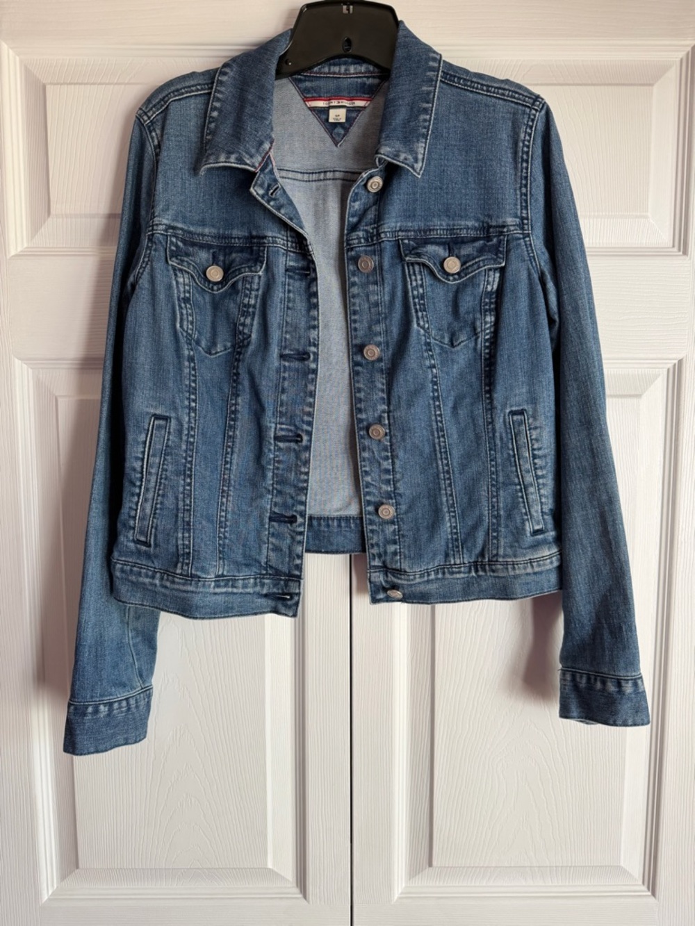 Tommy Hilfiger Women's Medium Blue Denim Jean Jacket